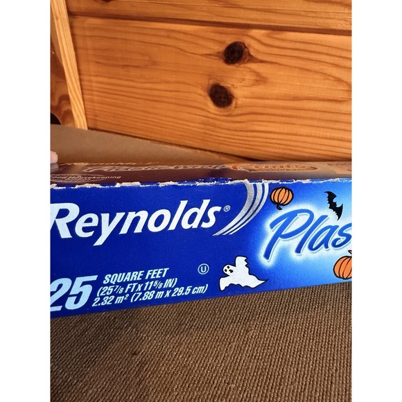 NEW Vintage Reynolds Plastic Wrap Spooky Prints 2001 - 25 Sq Feet (SU45) - Picture 3 of 9